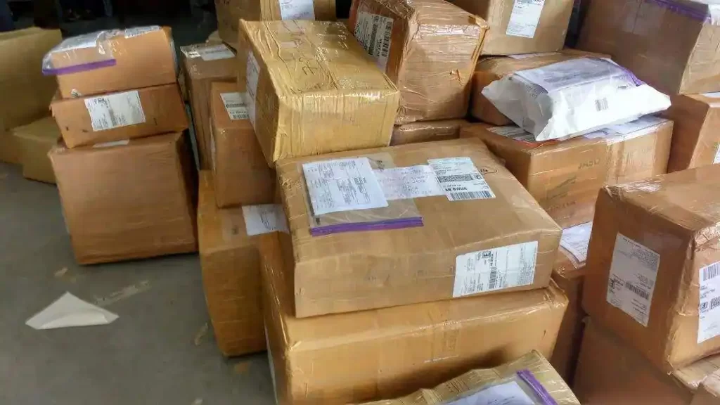 Courier Service