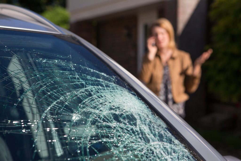 schedule auto glass repair in oakland