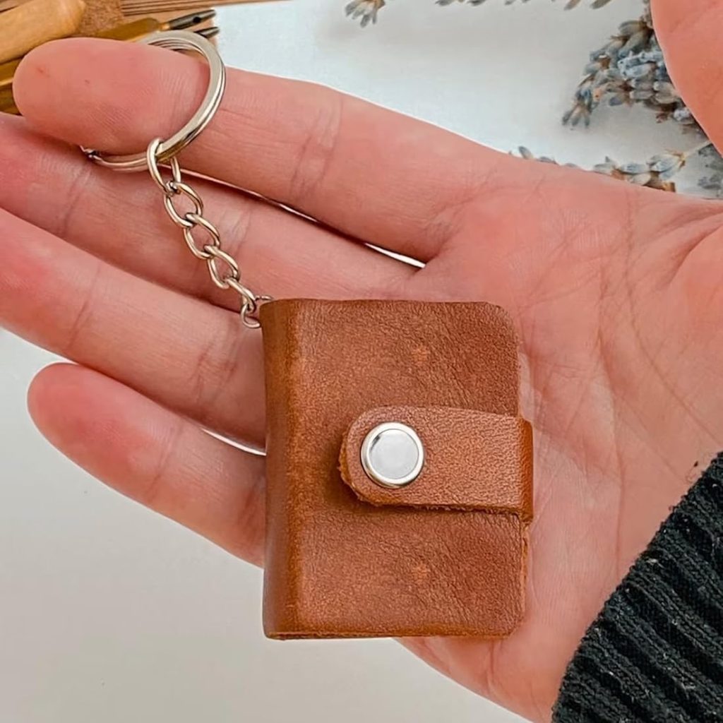 personalized leather product for gifts 